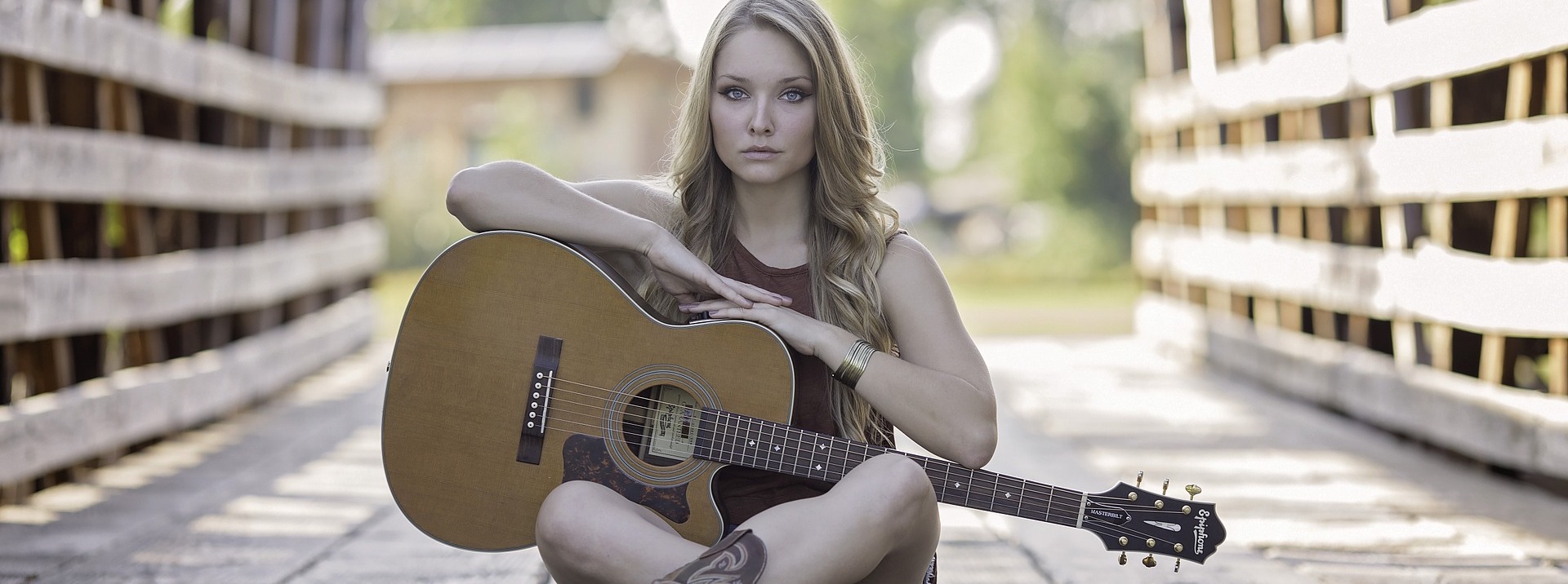 Inspiration: Apply people where their skills and talent can really shine Guitar 944261 1920