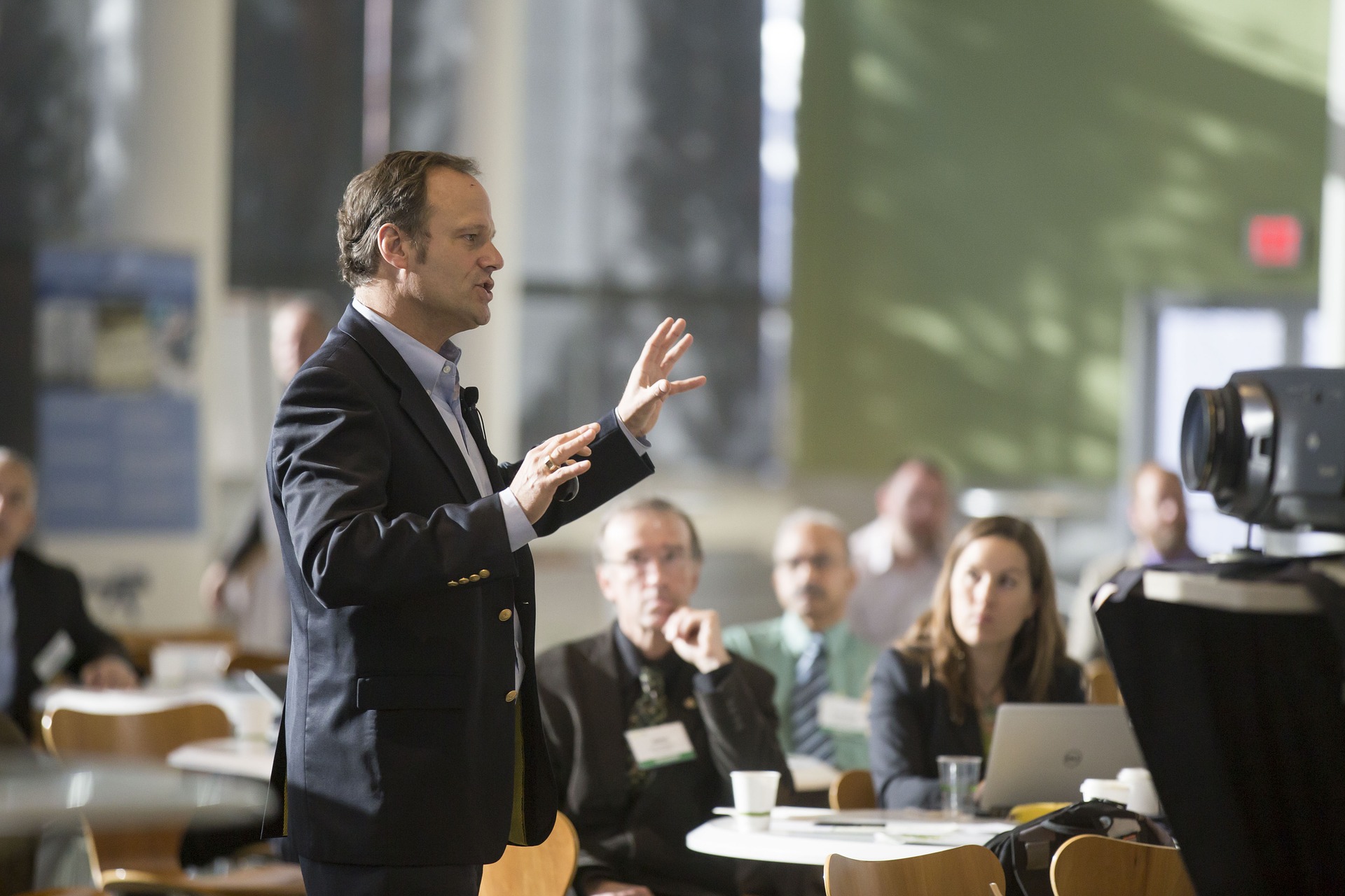 Selling Is Critical (But It's Not Product Management) Conference 2705706 1920